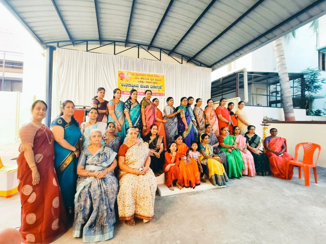 ವಿಜಯನಗರ ಜಿಲ್ಲೆಯ ಹೂವಿನಹಡಗಲಿ ಶ್ರೀ ಪಾರ್ಶ್ವನಾಥ ತೀರ್ಥಂಕರರ ಬಸದಿಯ ಅಂತಾರಾಷ್ಟ್ರೀಯ ಮಹಿಳಾ ದಿನಾಚರಣೆ